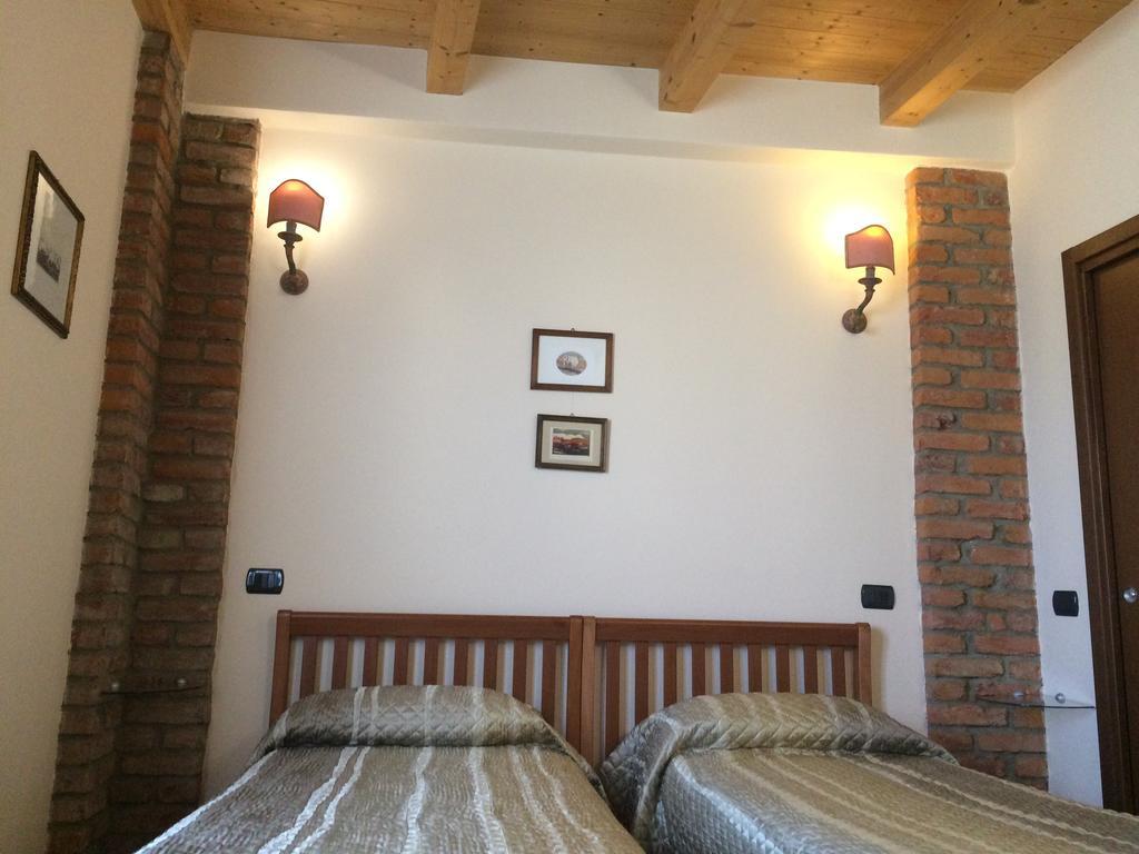 B&B Il Rustico トゥラーテ エクステリア 写真