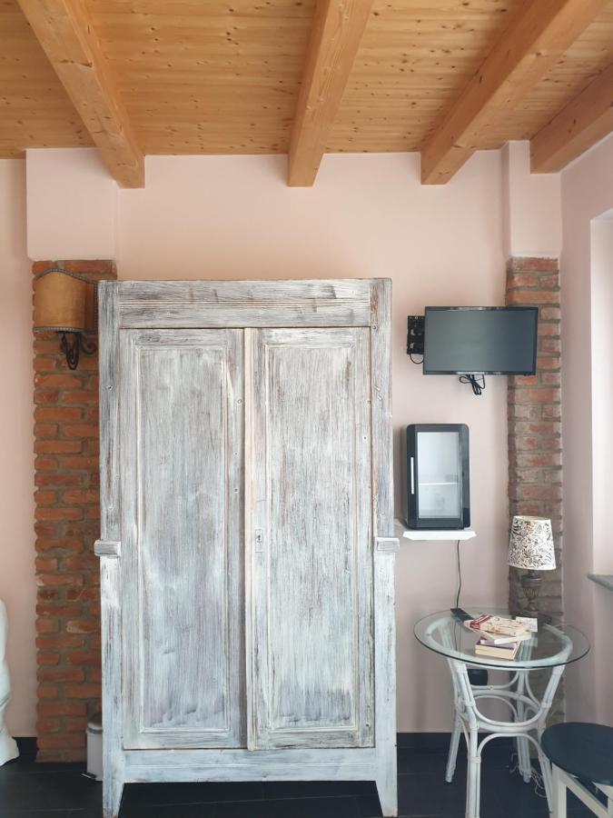 B&B Il Rustico トゥラーテ エクステリア 写真